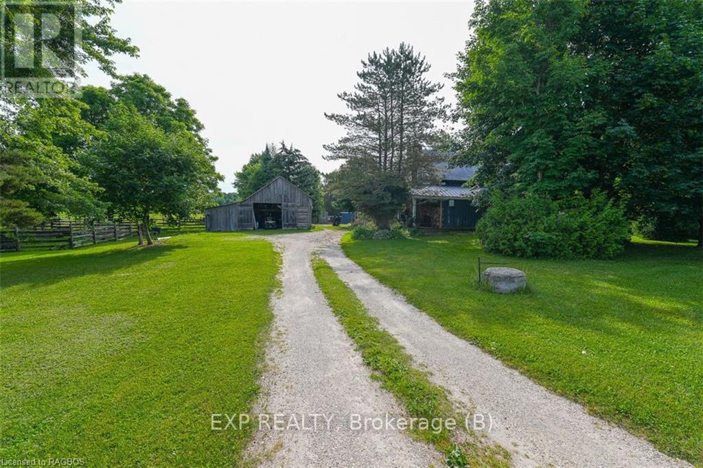 156639 Concession 7a, Chatsworth, Ontario  N0H 1G0 - Photo 2 - X10847772