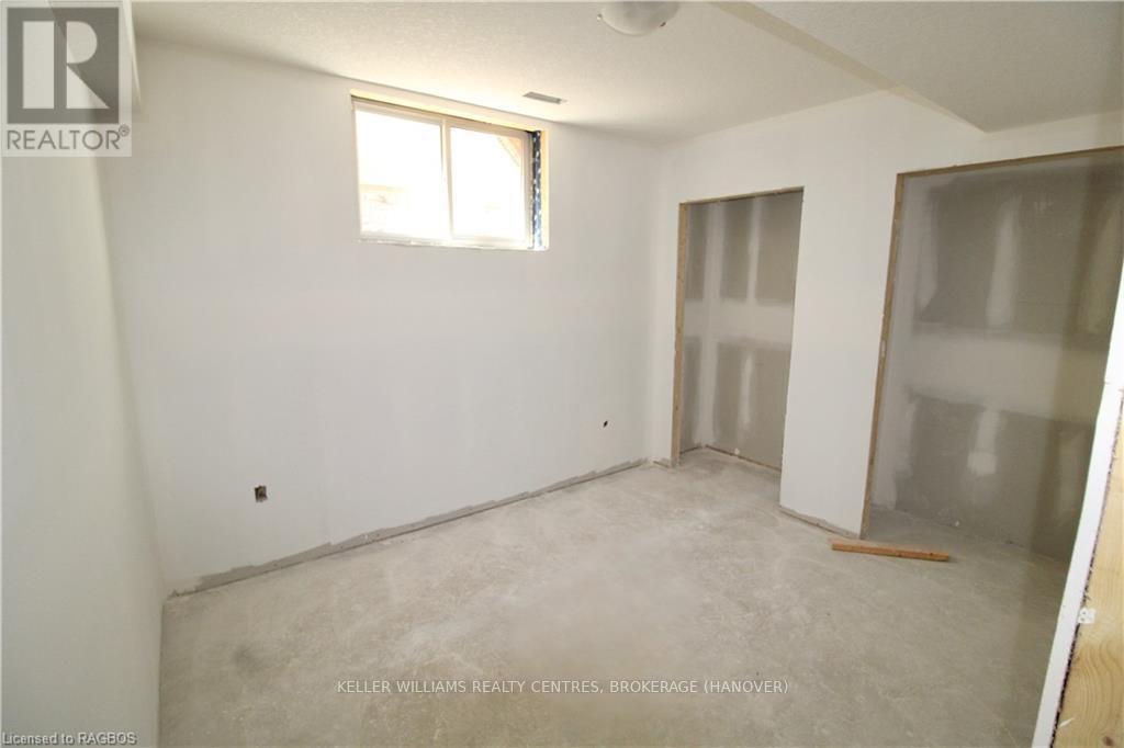 616 25th Avenue, Hanover, Ontario  N4N 3B8 - Photo 13 - X10847787