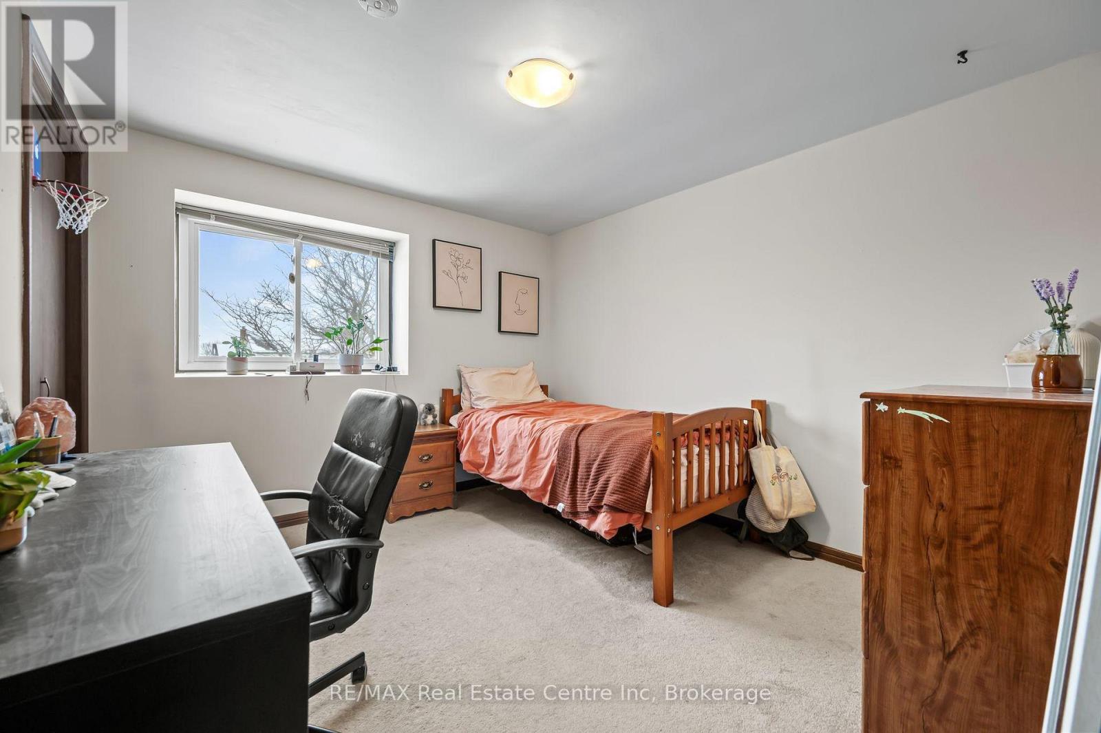 71 Keats Crescent, Guelph, Ontario  N1G 3C9 - Photo 8 - X11887077