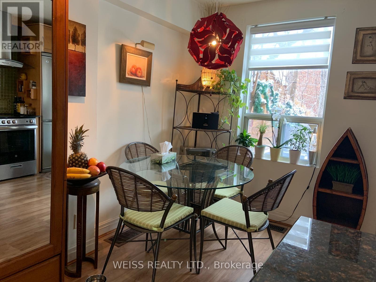 3 Khedive Avenue, Toronto (Englemount-Lawrence), Ontario  M6A 2G1 - Photo 4 - C11887083