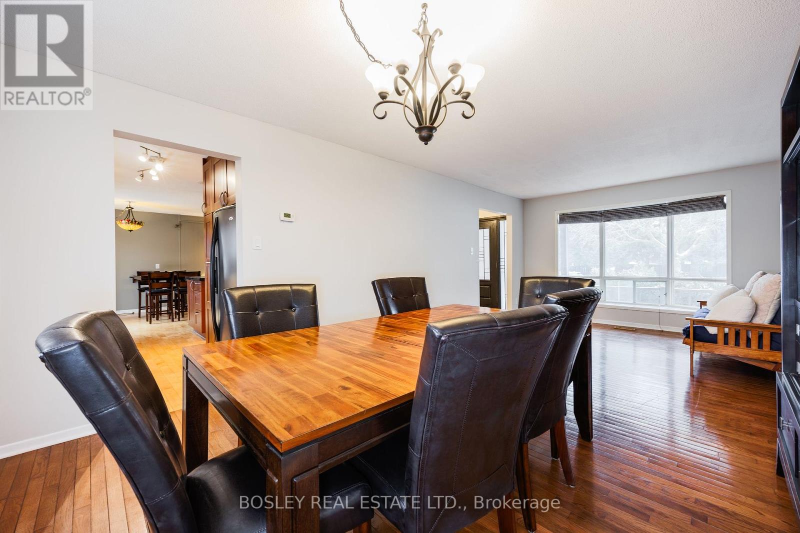 Upper - 52 Lowe Boulevard, Newmarket, Ontario  L3Y 5T1 - Photo 6 - N11887094