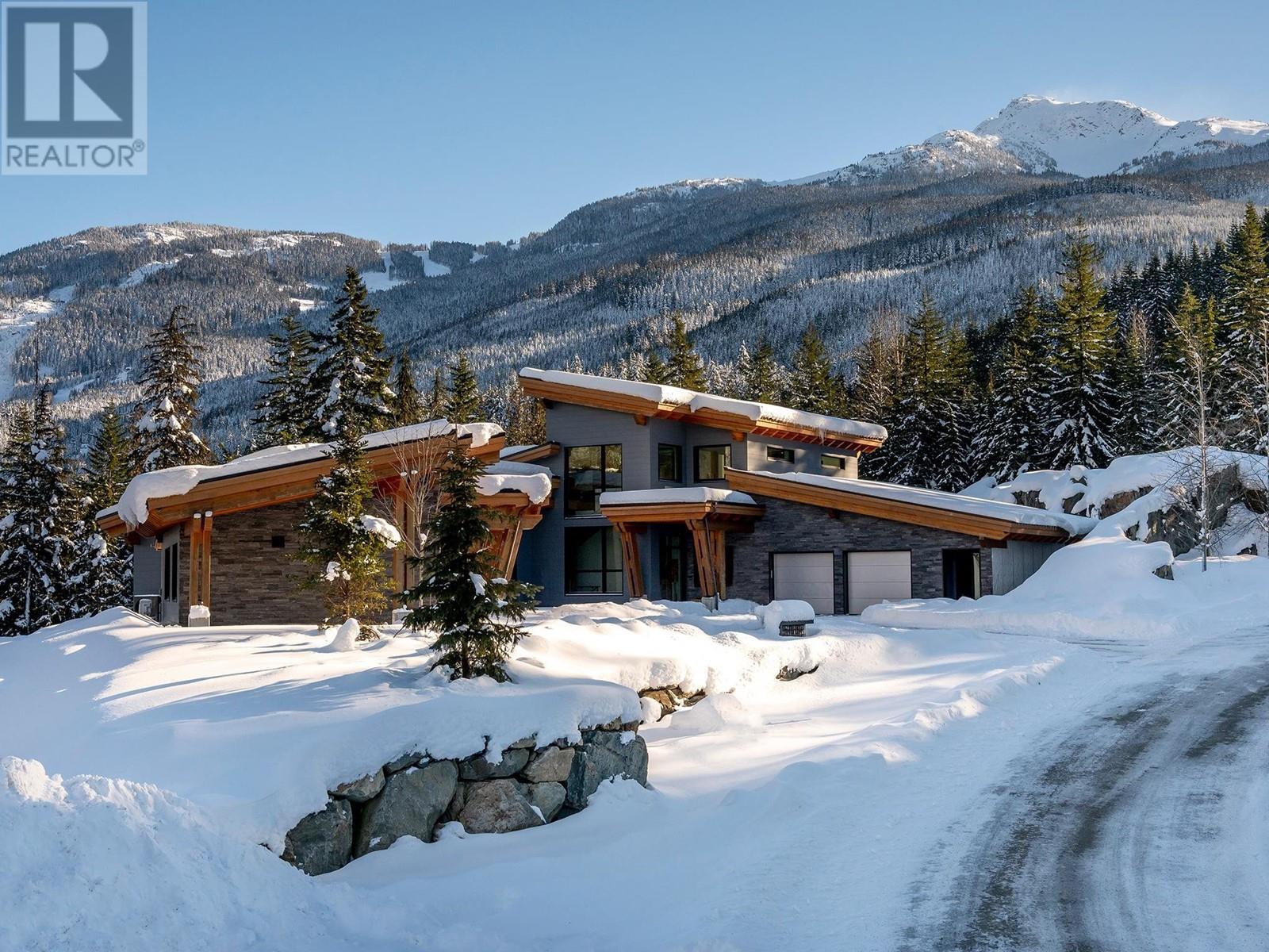 1600 Southlands Lane, Whistler, British Columbia V8E 0A2 - Photo 1 - R2949587