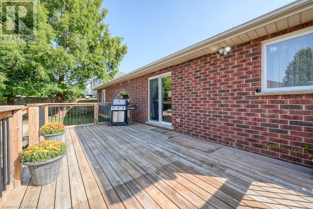 37 Primrose Drive, Tillsonburg, Ontario  N4G 5S7 - Photo 4 - 40650232