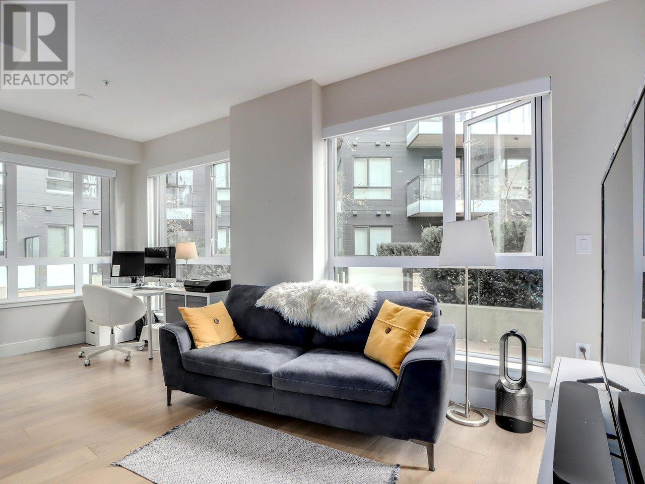 Listing Picture 4 of 25 : 210 8508 RIVERGRASS DRIVE, Vancouver / 溫哥華 - 魯藝地產 Yvonne Lu Group - MLS Medallion Club Member