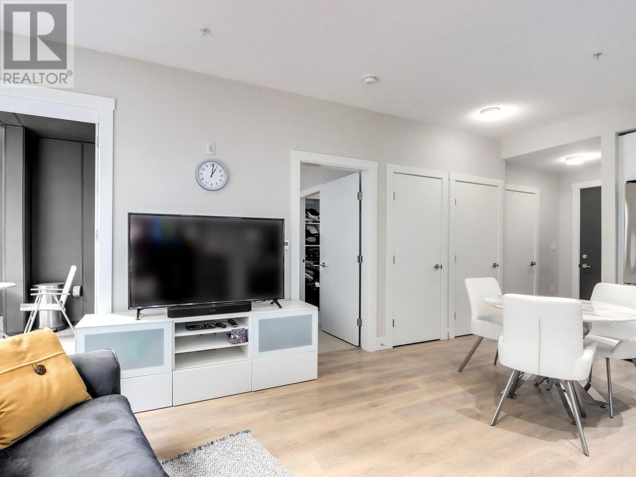 Listing Picture 16 of 25 : 210 8508 RIVERGRASS DRIVE, Vancouver / 溫哥華 - 魯藝地產 Yvonne Lu Group - MLS Medallion Club Member