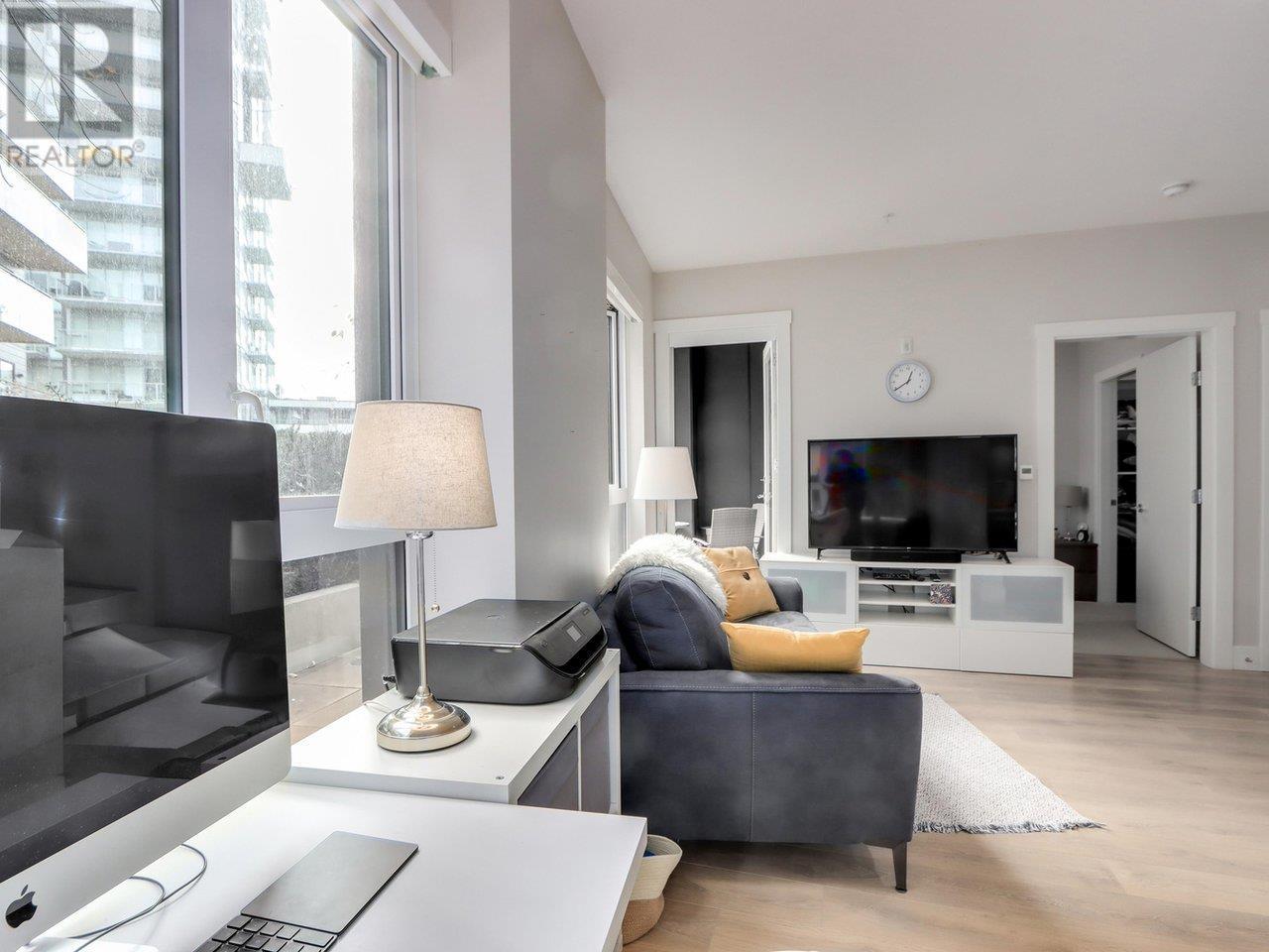 Listing Picture 7 of 25 : 210 8508 RIVERGRASS DRIVE, Vancouver / 溫哥華 - 魯藝地產 Yvonne Lu Group - MLS Medallion Club Member