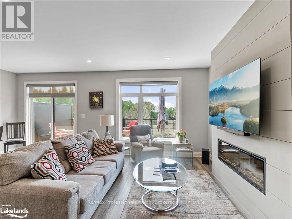 27 Jack Street, Huntsville, Ontario  P1H 0G4 - Photo 4 - X11823242