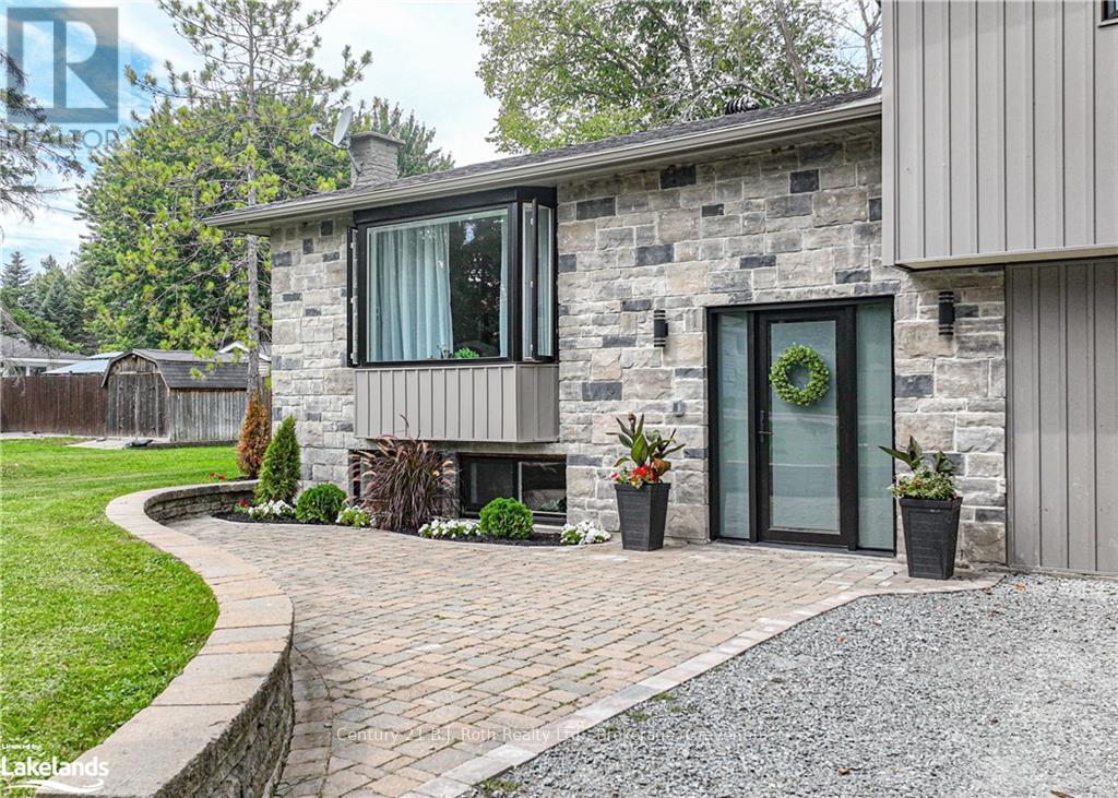 4693 Daniel Street, Ramara, Ontario  L3V 6H7 - Photo 3 - S11823101