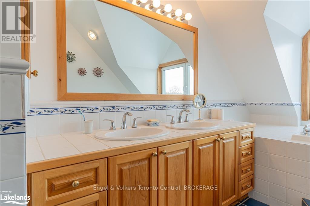 496083 Grey  2 Road, Blue Mountains, Ontario  N0H 1J0 - Photo 29 - X11823083