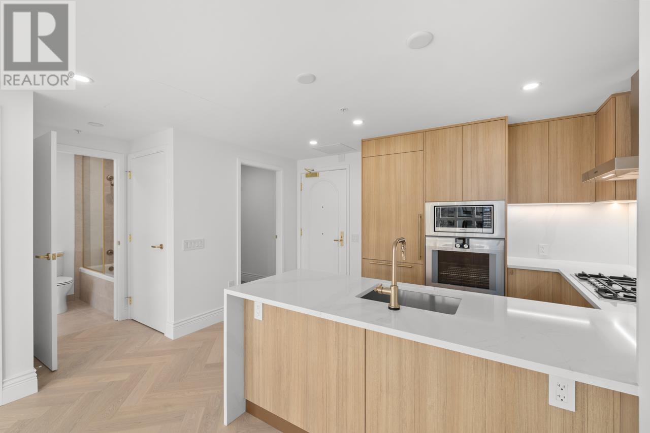 Listing Picture 6 of 21 : 314 2096 W 47TH AVENUE, Vancouver / 溫哥華 - 魯藝地產 Yvonne Lu Group - MLS Medallion Club Member