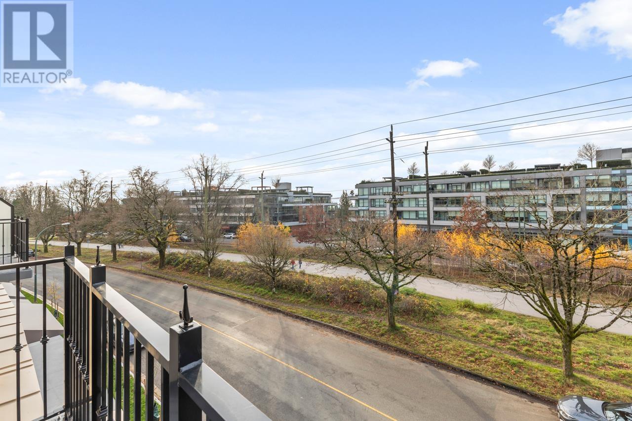 Listing Picture 16 of 21 : 314 2096 W 47TH AVENUE, Vancouver / 溫哥華 - 魯藝地產 Yvonne Lu Group - MLS Medallion Club Member