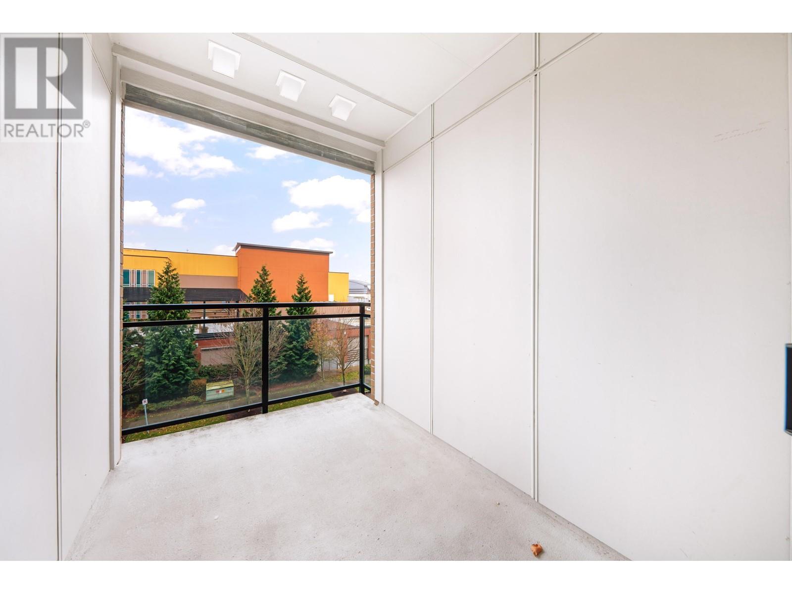 Listing Picture 21 of 37 : 327 9311 ALEXANDRA ROAD, Richmond / 烈治文 - 魯藝地產 Yvonne Lu Group - MLS Medallion Club Member
