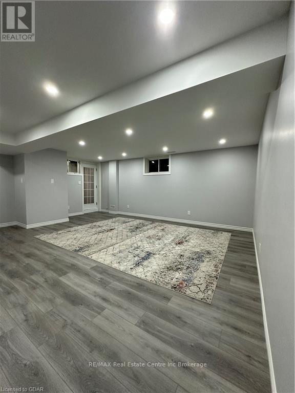 45 Washburn Drive, Guelph (Grange Hill East), Ontario  N1E 0B6 - Photo 3 - X11822738