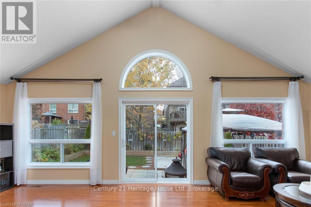 7 Washburn Drive, Guelph, Ontario  N1E 0B4 - Photo 12 - X11879898