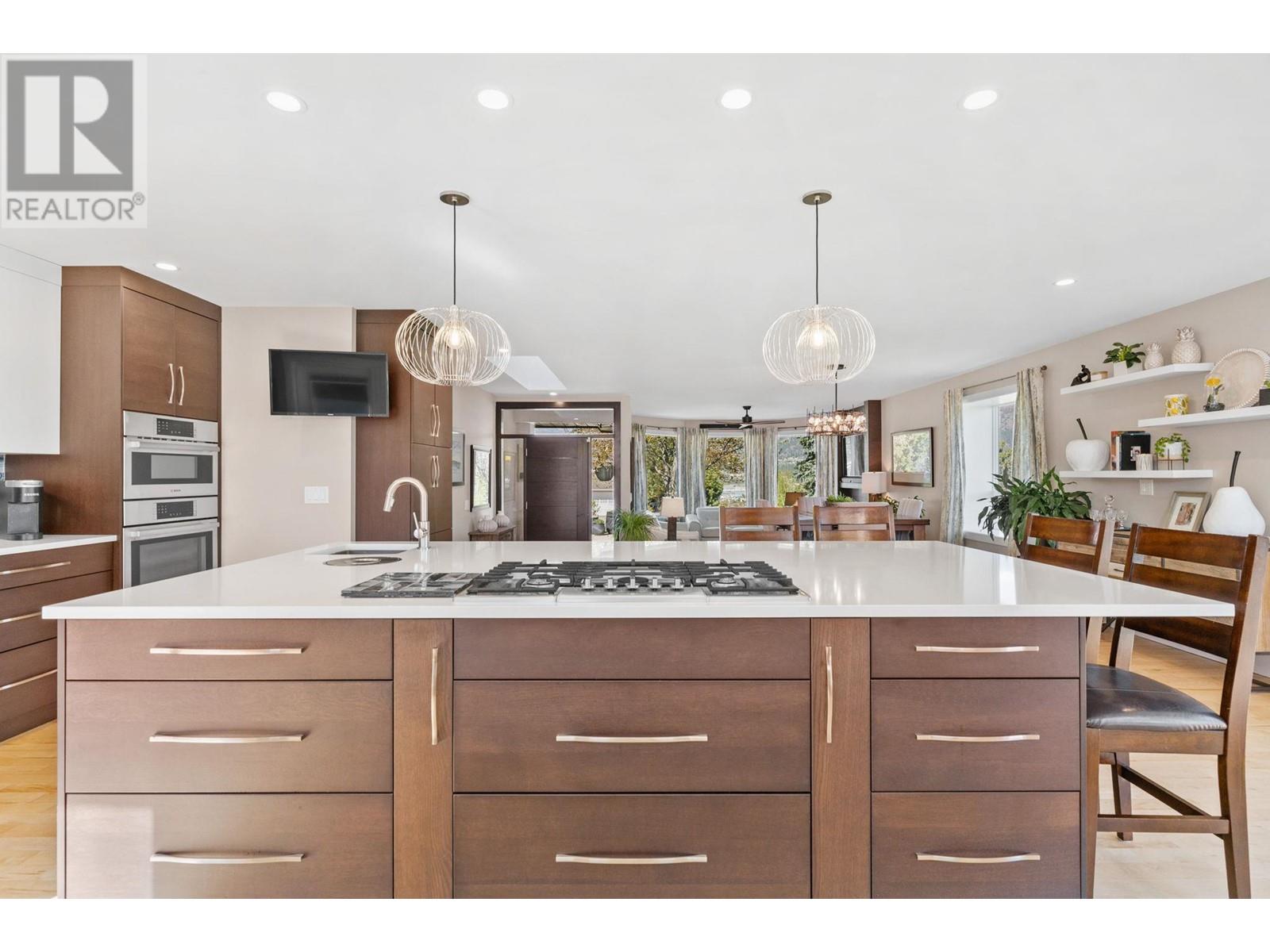 Property at 2663 Paula Road image 3