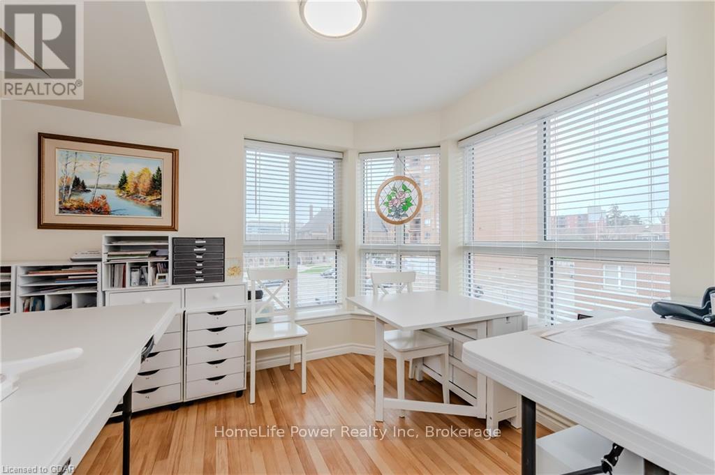 302 - 20 St George Street, Kitchener, Ontario  N2G 2S7 - Photo 11 - X11822865