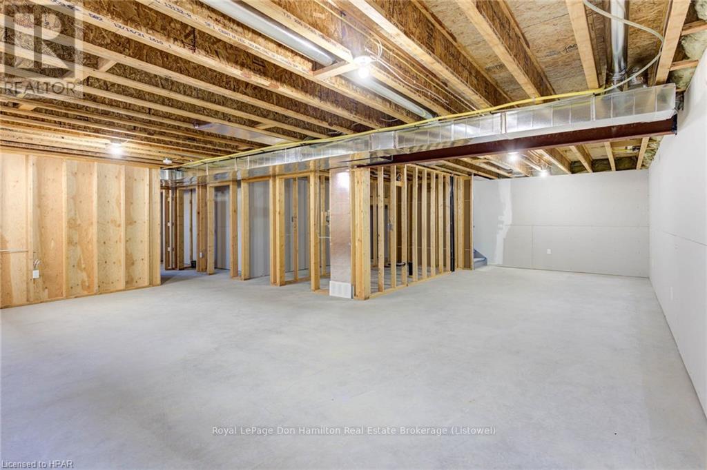 276 Queen Street S, North Perth, Ontario  N0G 1B0 - Photo 25 - X11822992