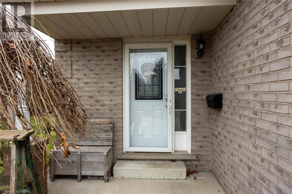 793 Lavery Street, North Perth, Ontario  N4W 3T4 - Photo 28 - X11823086