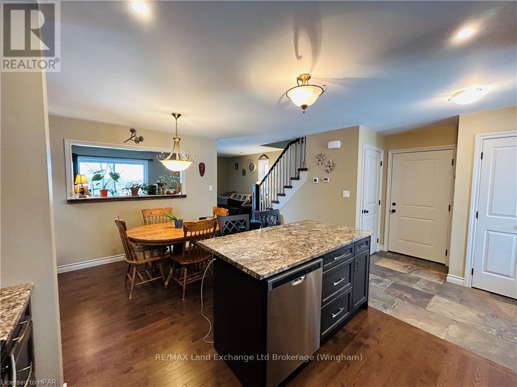 660 Gloria StreetNorth Huron (Blyth), Ontario  N0M 1H0 - Photo 10 - X11863971