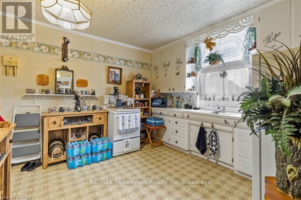 163 John Street, Minto, Ontario  N0G 1Z0 - Photo 9 - X11880210