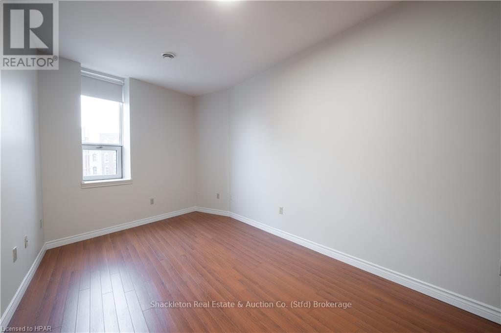 351 - 55 Downie Street, Stratford, Ontario  N5A 1W7 - Photo 10 - X11880225