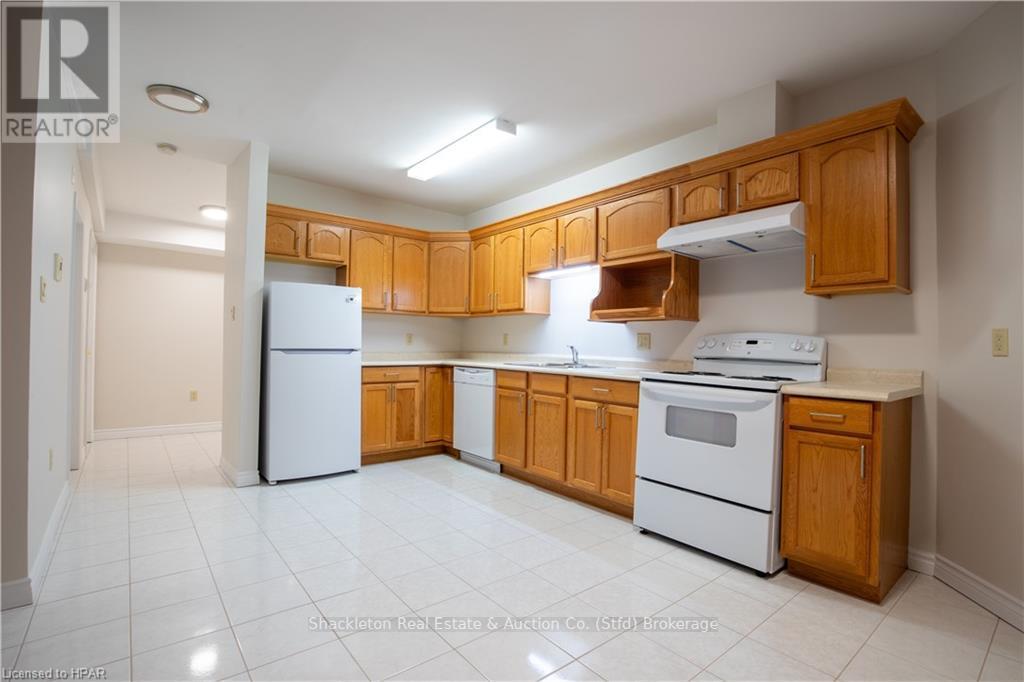 352 - 55 Downie Street, Stratford, Ontario  N5A 1W7 - Photo 5 - X11880243