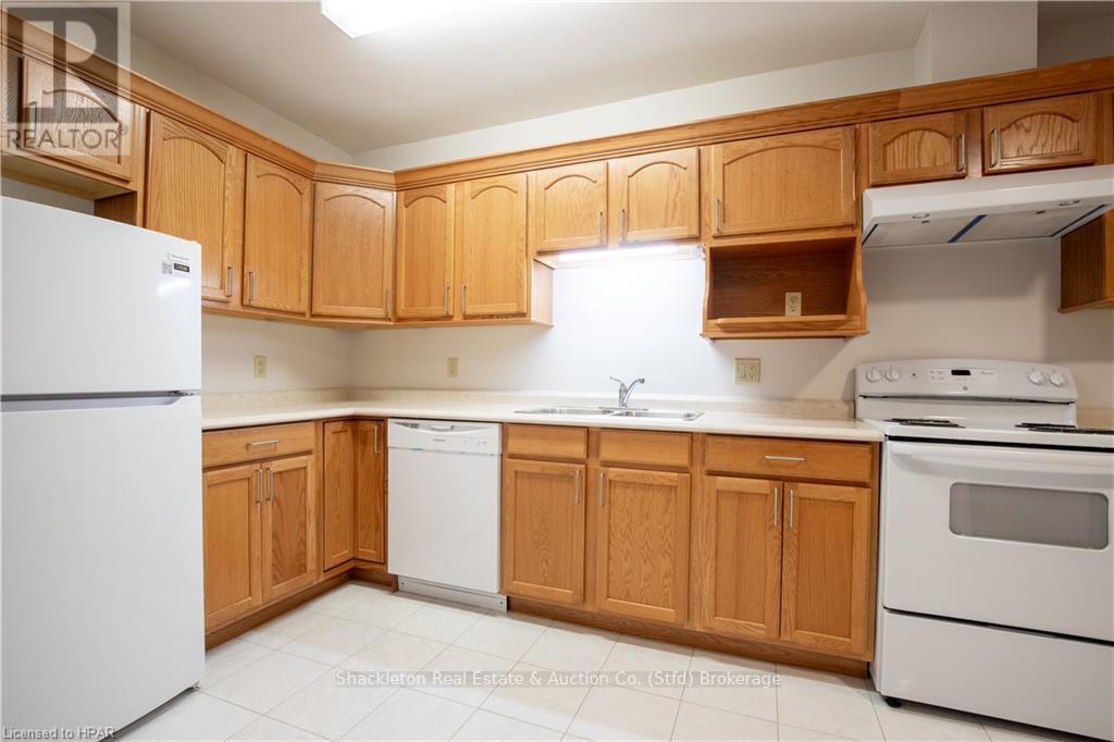 352 - 55 Downie Street, Stratford, Ontario  N5A 1W7 - Photo 6 - X11880243