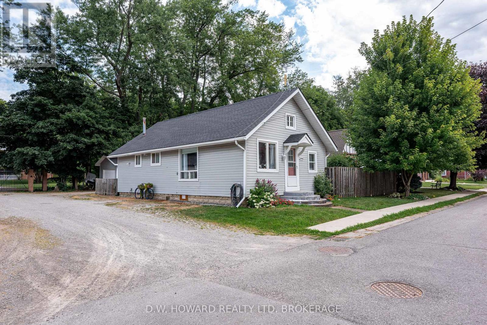 Property at 3990 ELIZABETH ROAD image 3