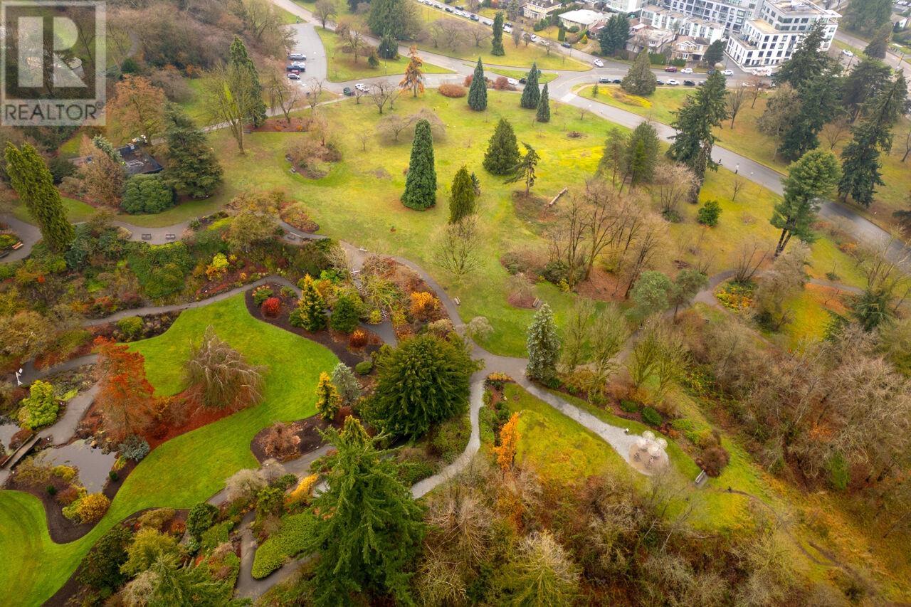 Listing Picture 39 of 40 : 212 505 W 30TH AVENUE, Vancouver / 溫哥華 - 魯藝地產 Yvonne Lu Group - MLS Medallion Club Member