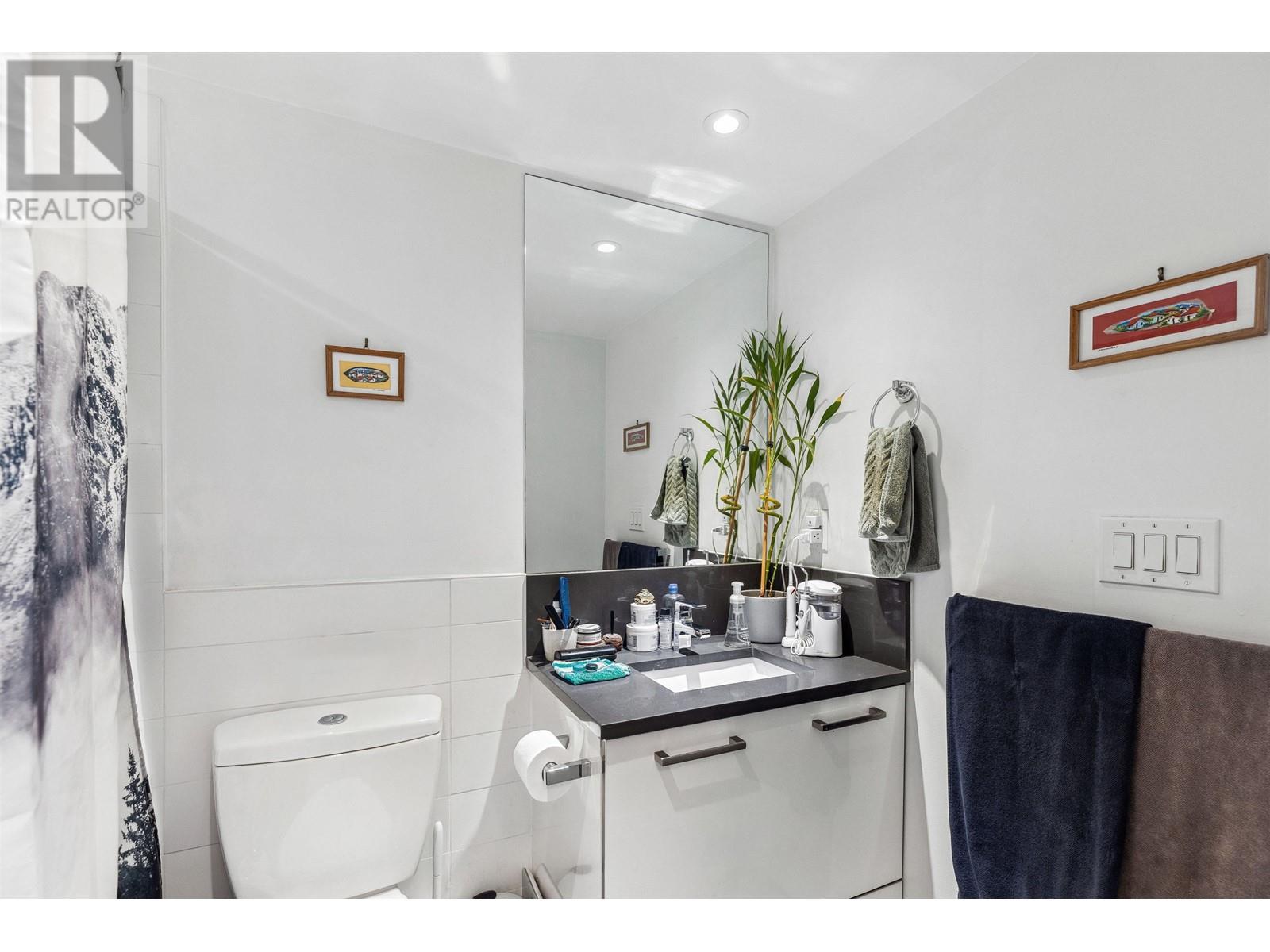 560 955 E Hastings Street, Vancouver, British Columbia  V6A 0G8 - Photo 7 - R2949618