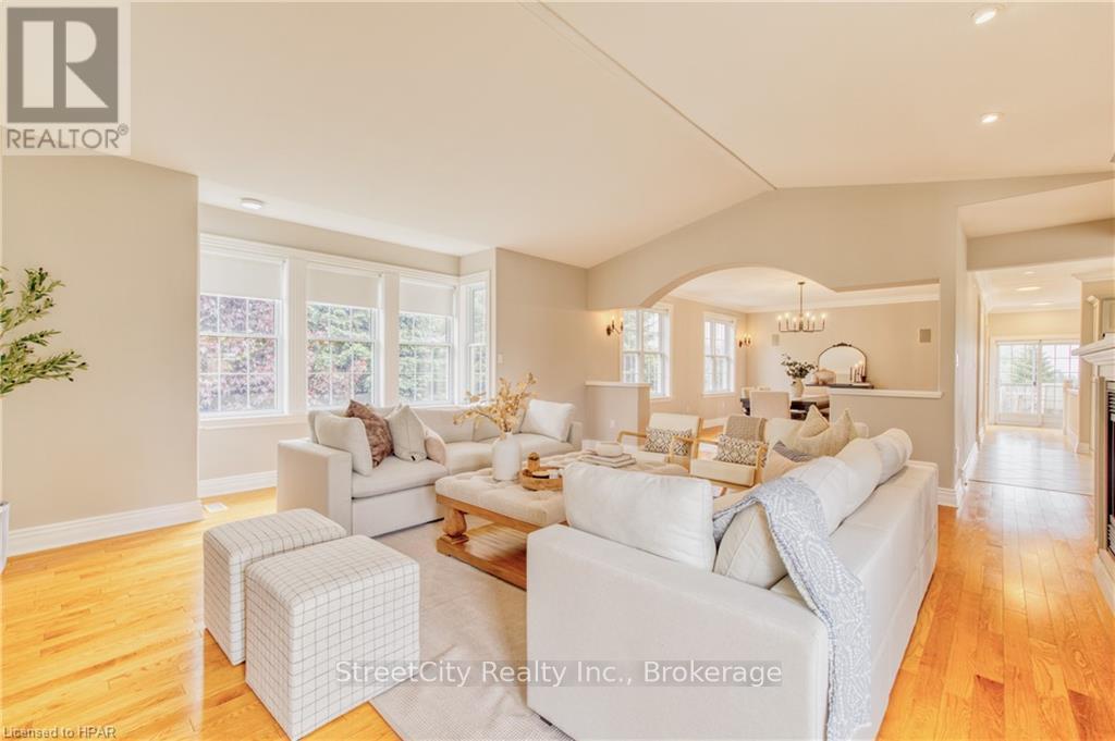 13 Harbour Court, Bluewater, Ontario  N0M 1G0 - Photo 12 - X11822983