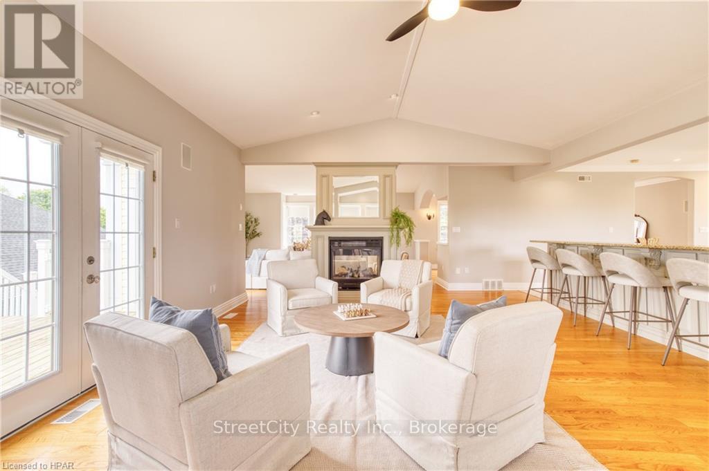 13 Harbour Court, Bluewater, Ontario  N0M 1G0 - Photo 13 - X11822983