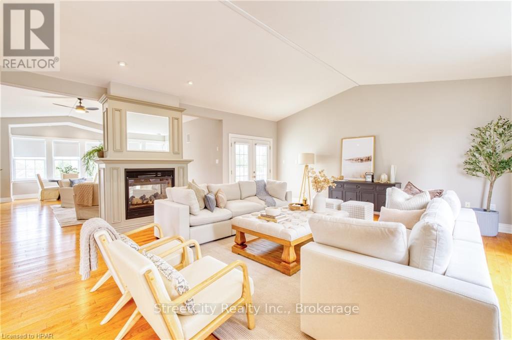 Property at 13 HARBOUR COURT image 2