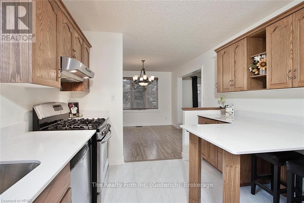 55 Hyde Road, Stratford, Ontario  N5A 7Z3 - Photo 10 - X11823015