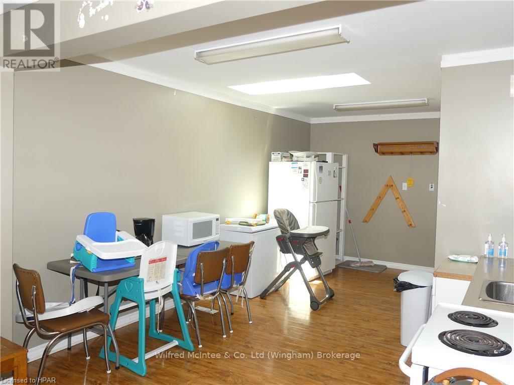 9 Rattenbury Street, Central Huron, Ontario  N0M 1L0 - Photo 30 - X11823024