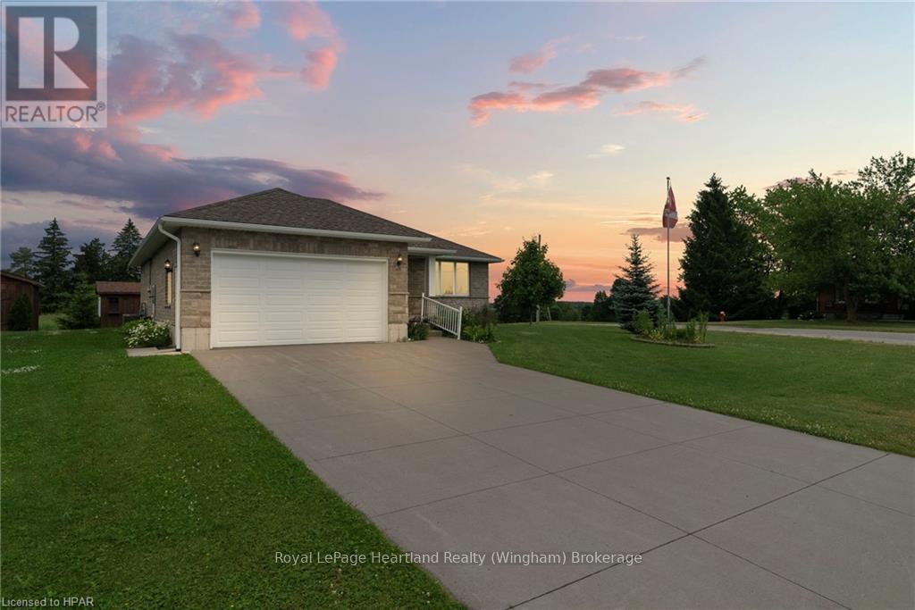 39 Minto Street S, Minto, Ontario  N0G 1M0 - Photo 35 - X11823070