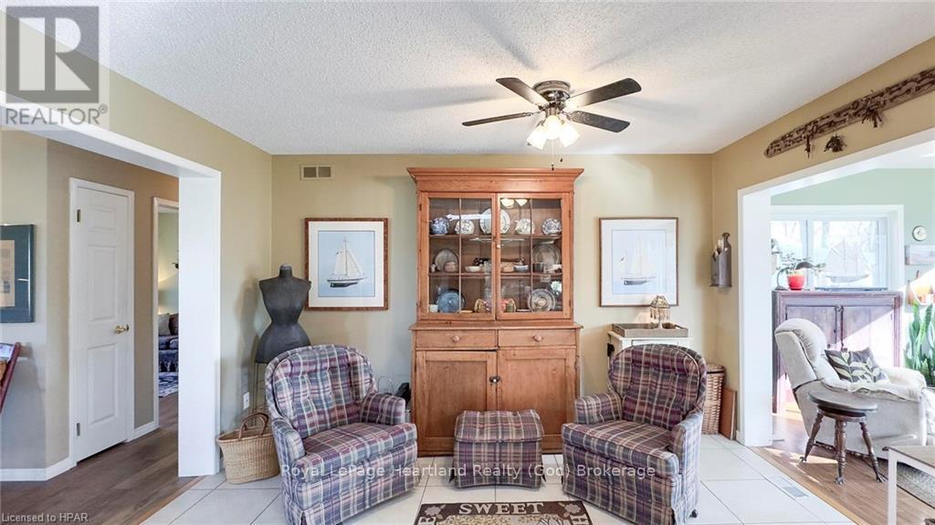 157 William Street N, Central Huron, Ontario  N0M 1L0 - Photo 21 - X11823073