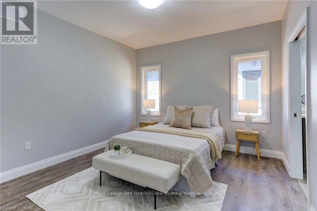 274 Queen Street S, North Perth, Ontario  N0G 1B0 - Photo 17 - X11823092