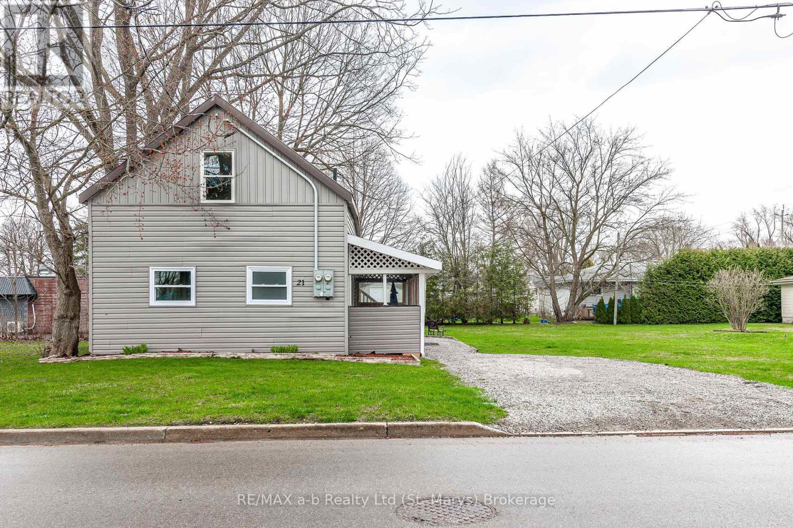 21 WATERLOO STREET S, St. Marys, Ontario