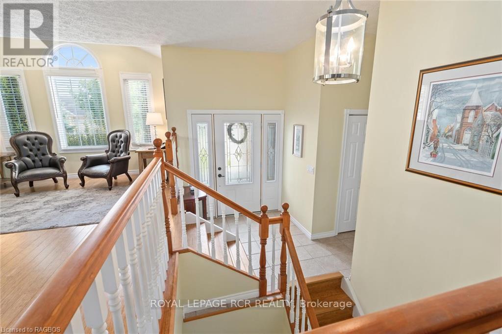 414 4th Street S, Hanover, Ontario  N4N 3V1 - Photo 4 - X11880015