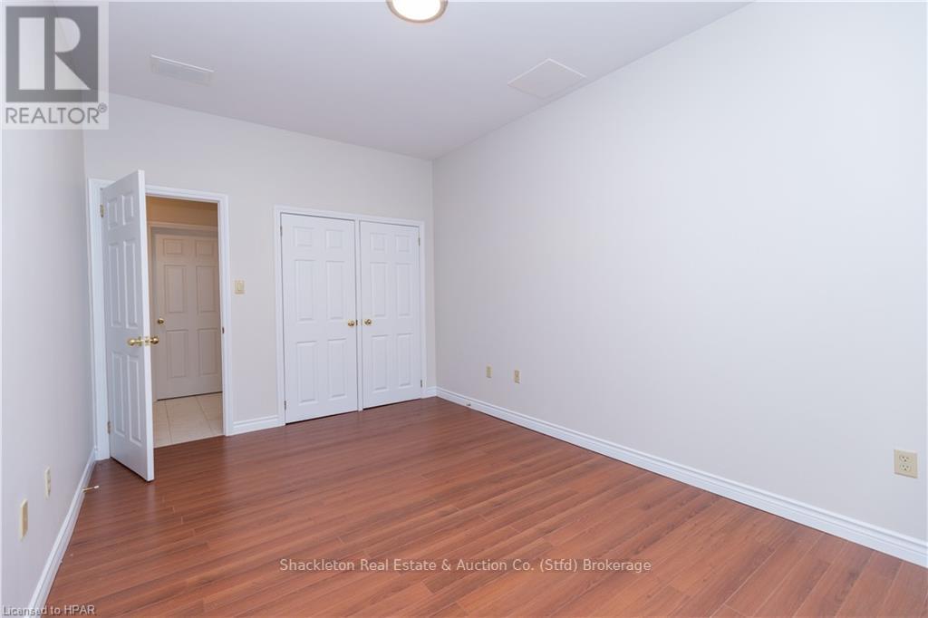 254 - 55 Downie Street, Stratford, Ontario  N5A 1W7 - Photo 11 - X11880195