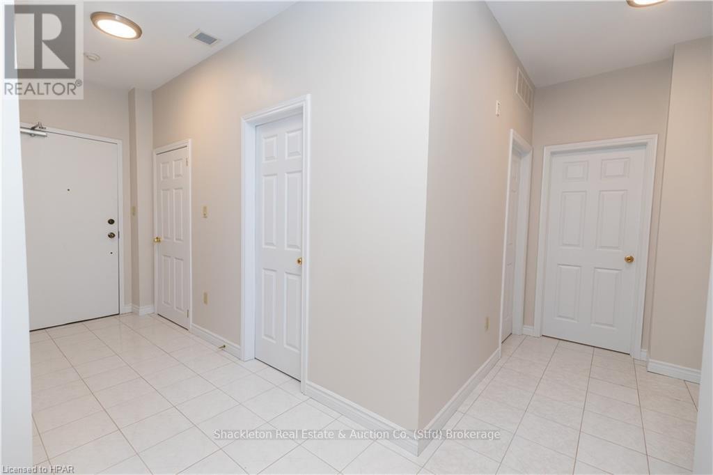 254 - 55 Downie Street, Stratford, Ontario  N5A 1W7 - Photo 5 - X11880195