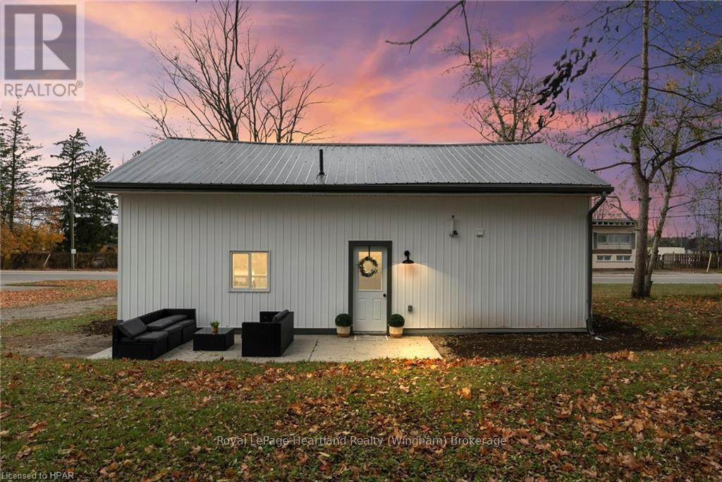 790 Garafraxa Street N, West Grey, Ontario  N0G 1R0 - Photo 39 - X11880240