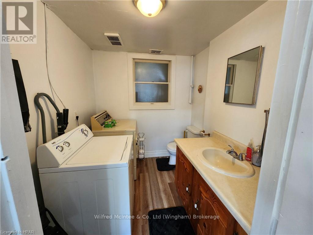 587 Gough Street, Huron-Kinloss, Ontario  N0G 2H0 - Photo 12 - X11880256