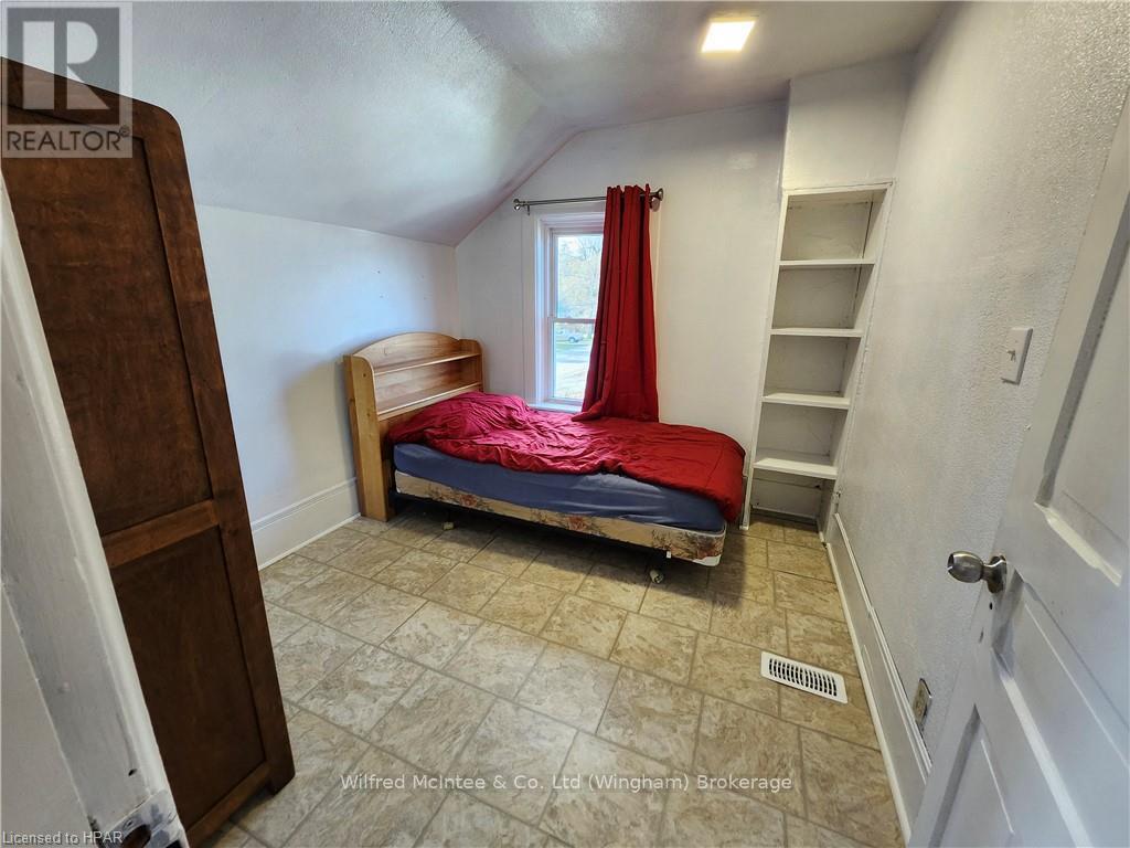 587 Gough Street, Huron-Kinloss, Ontario  N0G 2H0 - Photo 19 - X11880256