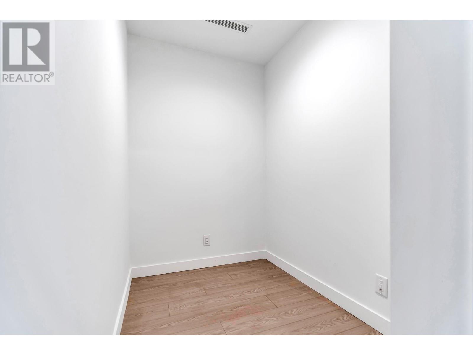 Listing Picture 5 of 30 : 509 2351 BETA AVENUE, Burnaby / 本拿比 - 魯藝地產 Yvonne Lu Group - MLS Medallion Club Member