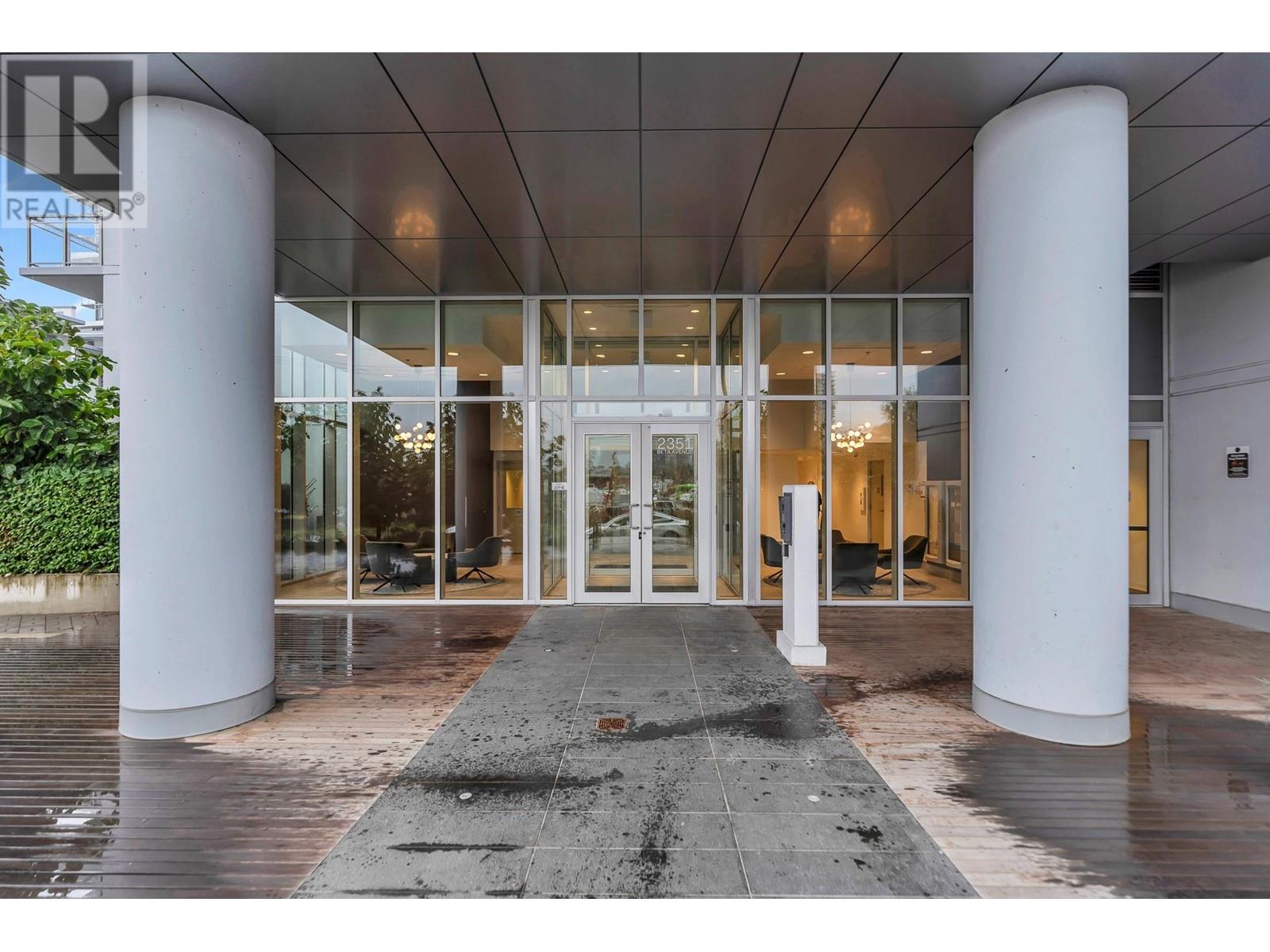 Listing Picture 2 of 30 : 509 2351 BETA AVENUE, Burnaby / 本拿比 - 魯藝地產 Yvonne Lu Group - MLS Medallion Club Member