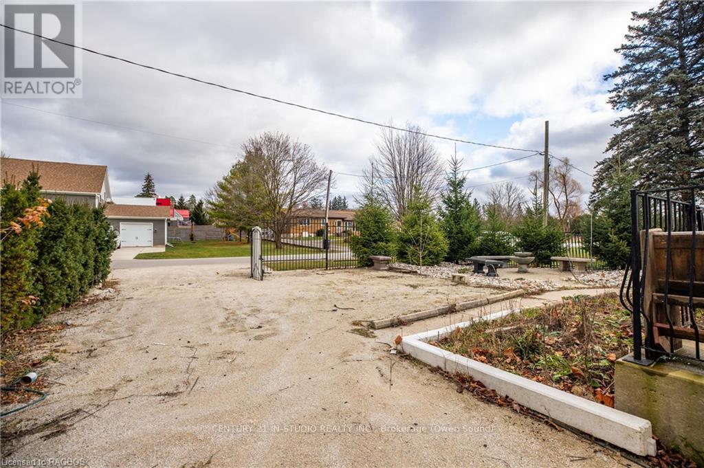 72 Hamilton Street, Arran-Elderslie, Ontario  N0H 2N0 - Photo 3 - X11822986