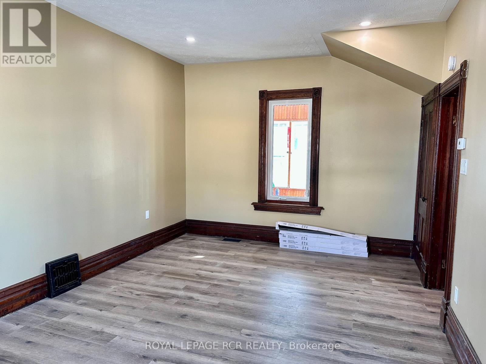 641 10th Avenue, Hanover, Ontario  N4N 2P6 - Photo 20 - X11823001