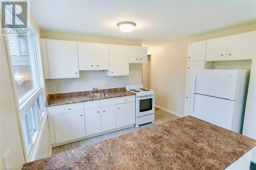 950 16th Street W, Georgian Bluffs, Ontario  N4K 6V5 - Photo 11 - X11823080